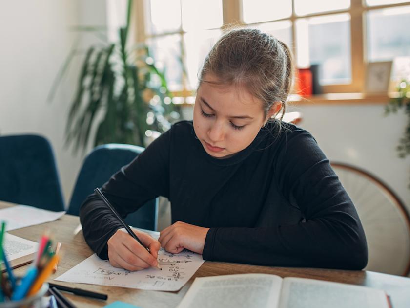 Writing Dynamic Age Group Writing skills at different ages