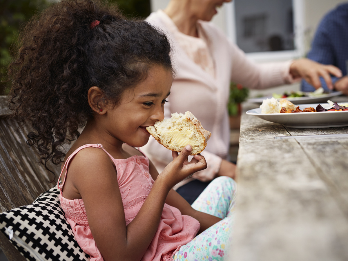 8 ways to help kids who are sensitive to touch and textures