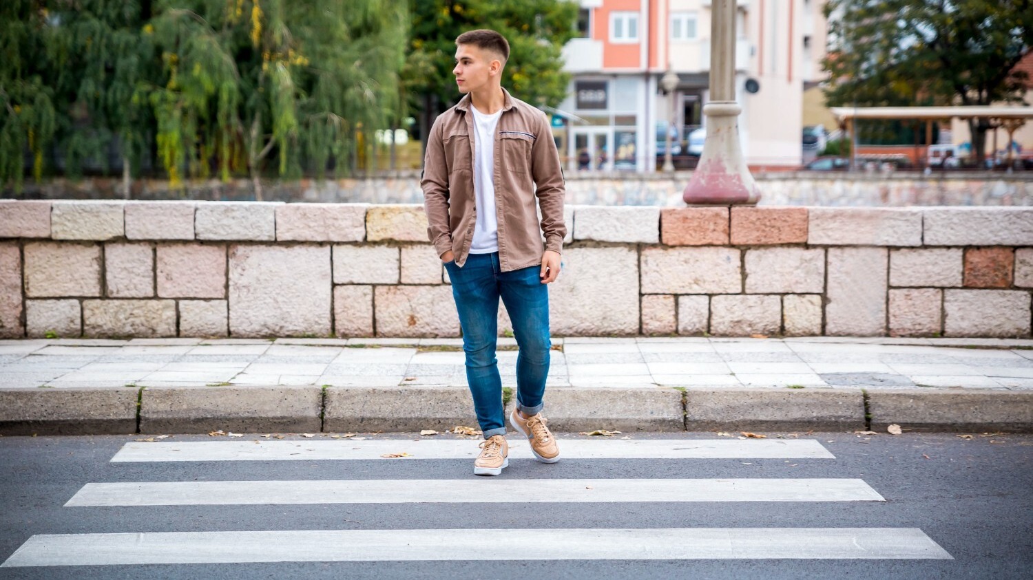 What causes left-right confusion?